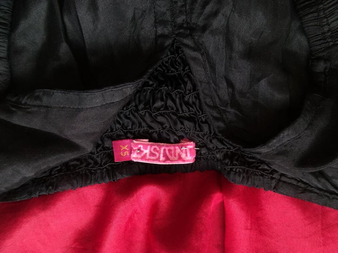 Indiska Rozmiar XS Halter Sukienka A-Line Bezrękawnik Do Kolan Materiał Wiskoza Indiska Rozmiar XS Halter Sukienka A-Line Bezrękawnik Do Kolan Materiał Wiskoza