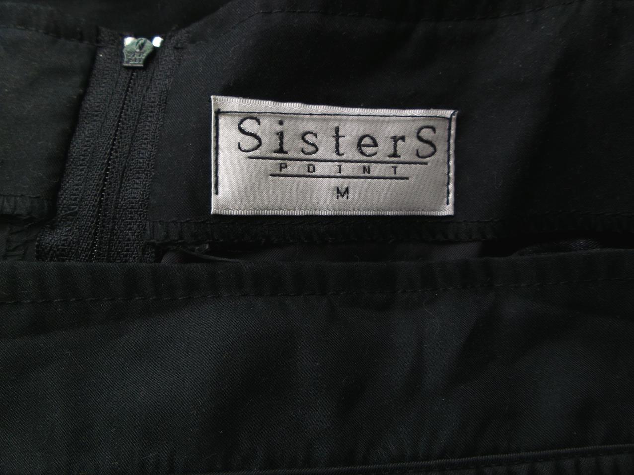 Sisters point Rozmiar M Kolor Czarny Odkryte Ramiona Sukienka Maxi Bezrękawnik Długa Sisters point Rozmiar M Kolor Czarny Odkryte Ramiona Sukienka Maxi Bezrękawnik Długa