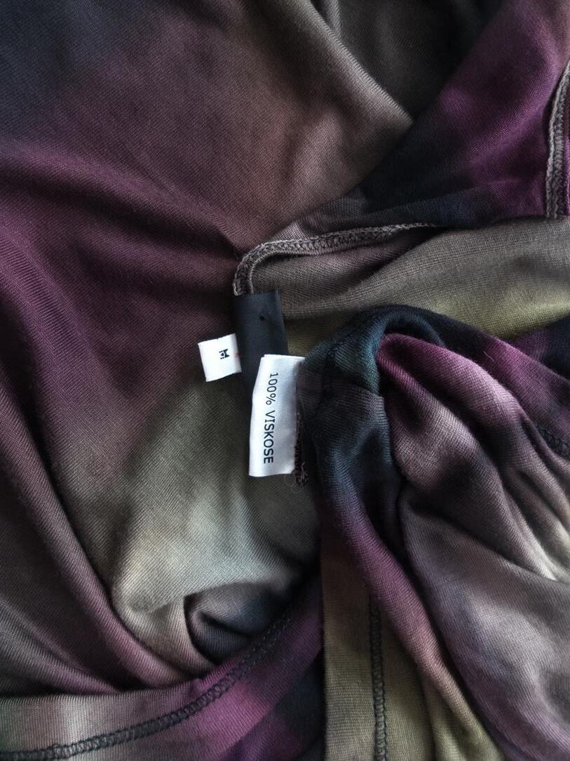 Namaste Rozmiar M Kwadratowy dekolt Sukienka Slip Bezrękawnik Do Kolan Materiał Wiskoza 100% Namaste Rozmiar M Kwadratowy dekolt Sukienka Slip Bezrękawnik Do Kolan Materiał Wiskoza 100%