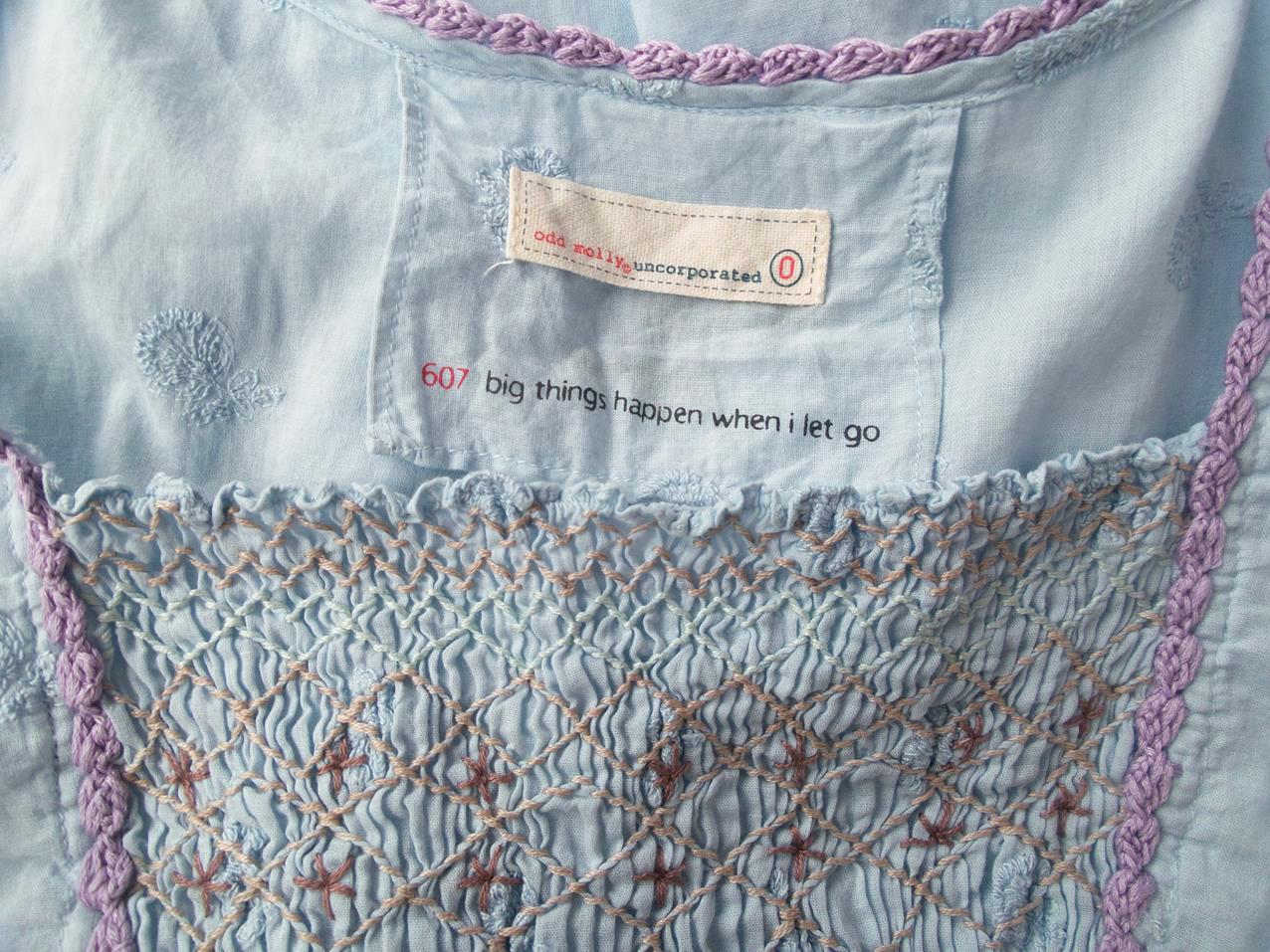 Odd molly Rozmiar 0 (XS/S) Kolor Niebieski Kwadratowy dekolt Tunika Bluzka Krótki rękaw Materiał Bawełna 100% Odd molly Rozmiar 0 (XS/S) Kolor Niebieski Kwadratowy dekolt Tunika Bluzka Krótki rękaw Materiał Bawełna 100%