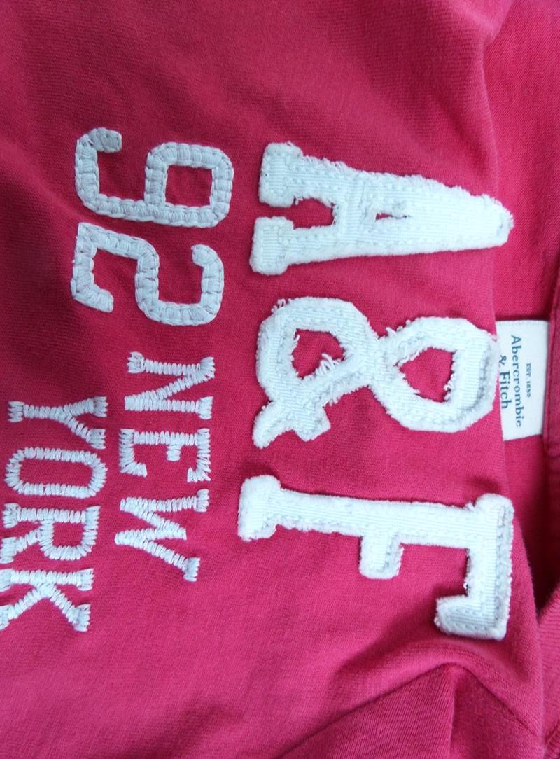 20161103_142047.jpg ABERCROMBIE & FITCH Rozmiar S Crew Neck T-Shirt Krótki rękaw Materiał Bawełna 100%