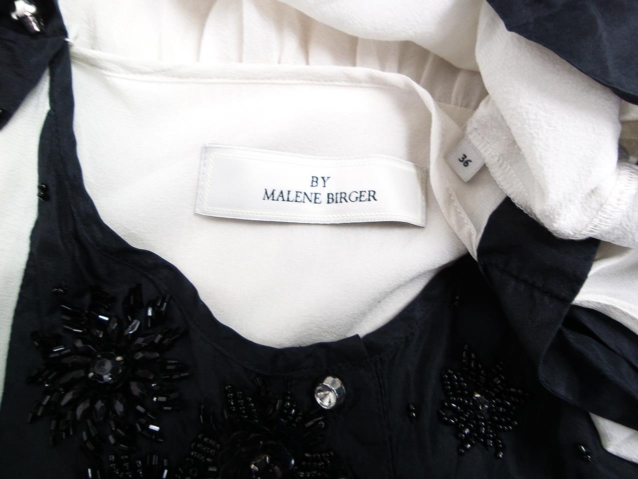 BY MALENE BIRGER Rozmiar 36 Głęboki Serek Tunika Bluzka Bezrękawnik Materiał Jedwab 100% BY MALENE BIRGER Rozmiar 36 Głęboki Serek Tunika Bluzka Bezrękawnik Materiał Jedwab 100%