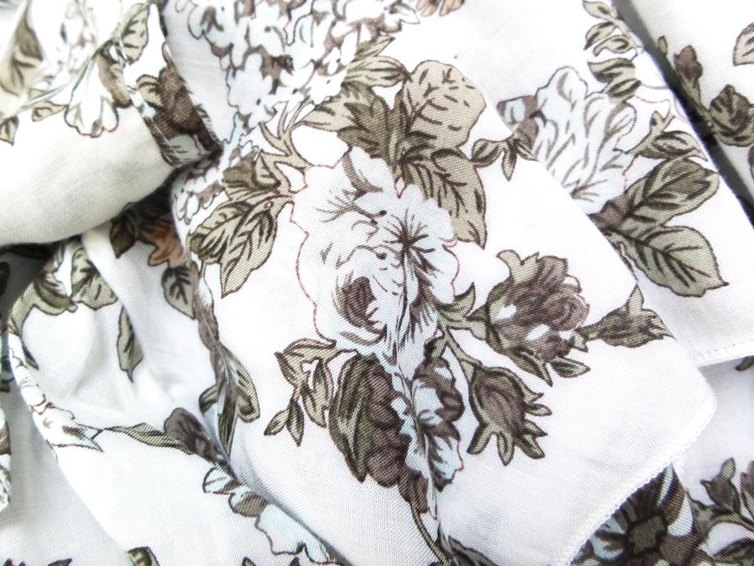 Vero moda Rozmiar M Kolor Khaki Okrągły dekolt Bluzka Krótki rękaw