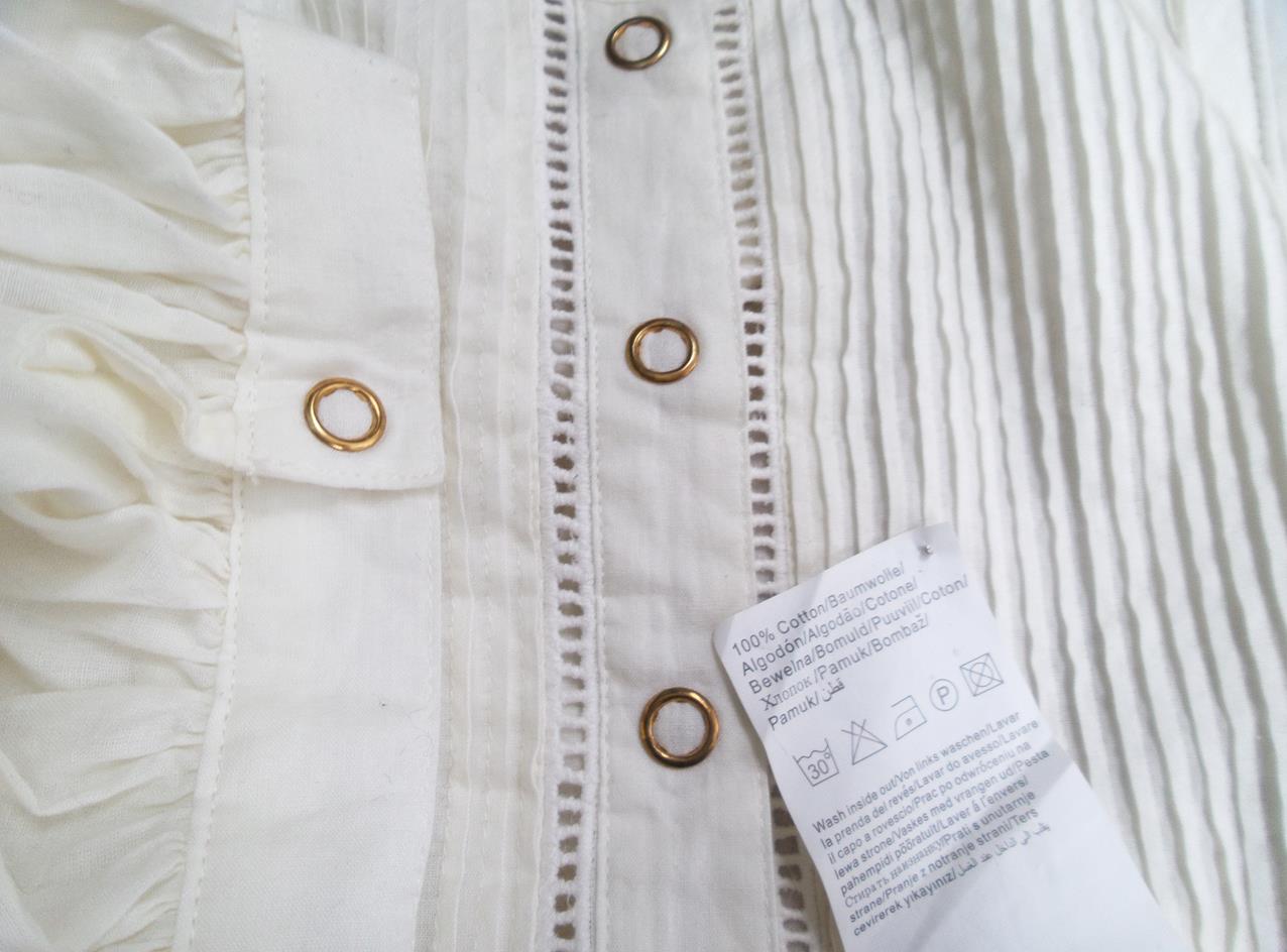 Vero moda Rozmiar M Kolor Kremowy Okrągły dekolt Bluzka Zapinana Rękaw 3/4 Materiał Bawełna Vero moda Rozmiar M Kolor Kremowy Okrągły dekolt Bluzka Zapinana Rękaw 3/4 Materiał Bawełna