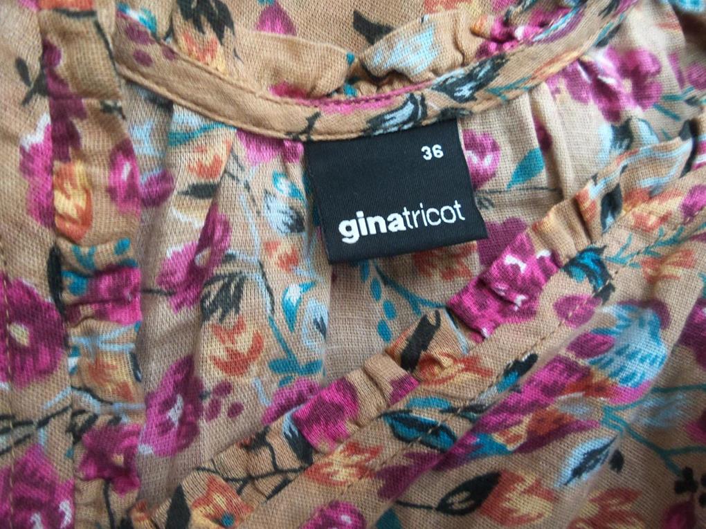 Gina Tricot Rozmiar 36 W serek Sukienka Rozkloszowana Rękaw 3/4 Do Kolan Gina Tricot Rozmiar 36 W serek Sukienka Rozkloszowana Rękaw 3/4 Do Kolan