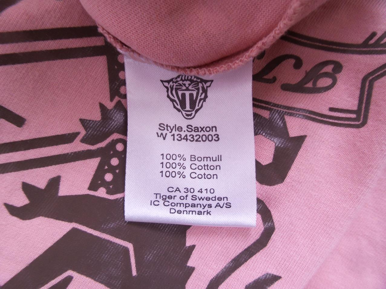 20170428_132558.jpg Tiger of Sweden Rozmiar S Kolor Różowy Okrągły dekolt T-Shirt Krótki rękaw Materiał Bawełna
