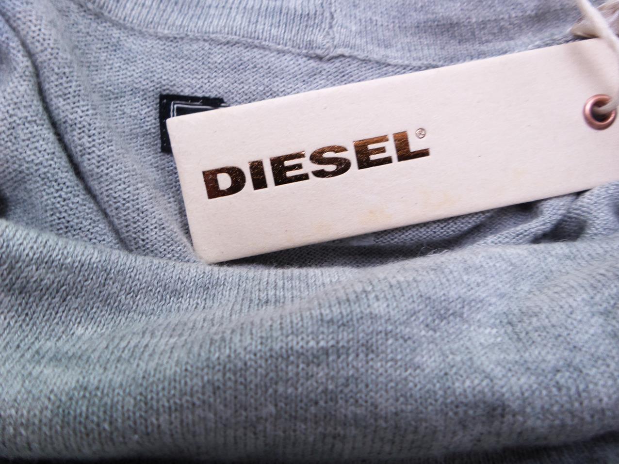 Diesel Rozmiar XL Kolor Szary Pasy Drapowany dekolt Tunika Bluzka Dzianina Długi rękaw Materiał Bawełna Diesel Rozmiar XL Kolor Szary Pasy Drapowany dekolt Tunika Bluzka Dzianina Długi rękaw Materiał Bawełna