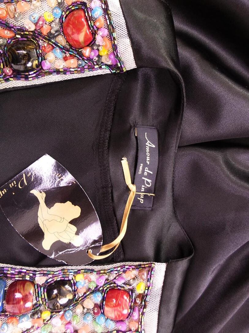 Amour de Pin Up Rozmiar S Kolor Granatowy Geometryczny Okrągły dekolt Bluzka Bezrękawnik Materiał Jedwab Amour de Pin Up Rozmiar S Kolor Granatowy Geometryczny Okrągły dekolt Bluzka Bezrękawnik Materiał Jedwab