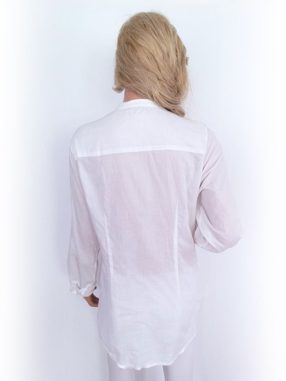 Mywear Rozmiar 42 Kolor Biały Okrągły dekolt Bluzka Zapinana Długi rękaw Materiał Bawełna Mywear Rozmiar 42 Kolor Biały Okrągły dekolt Bluzka Zapinana Długi rękaw Materiał Bawełna
