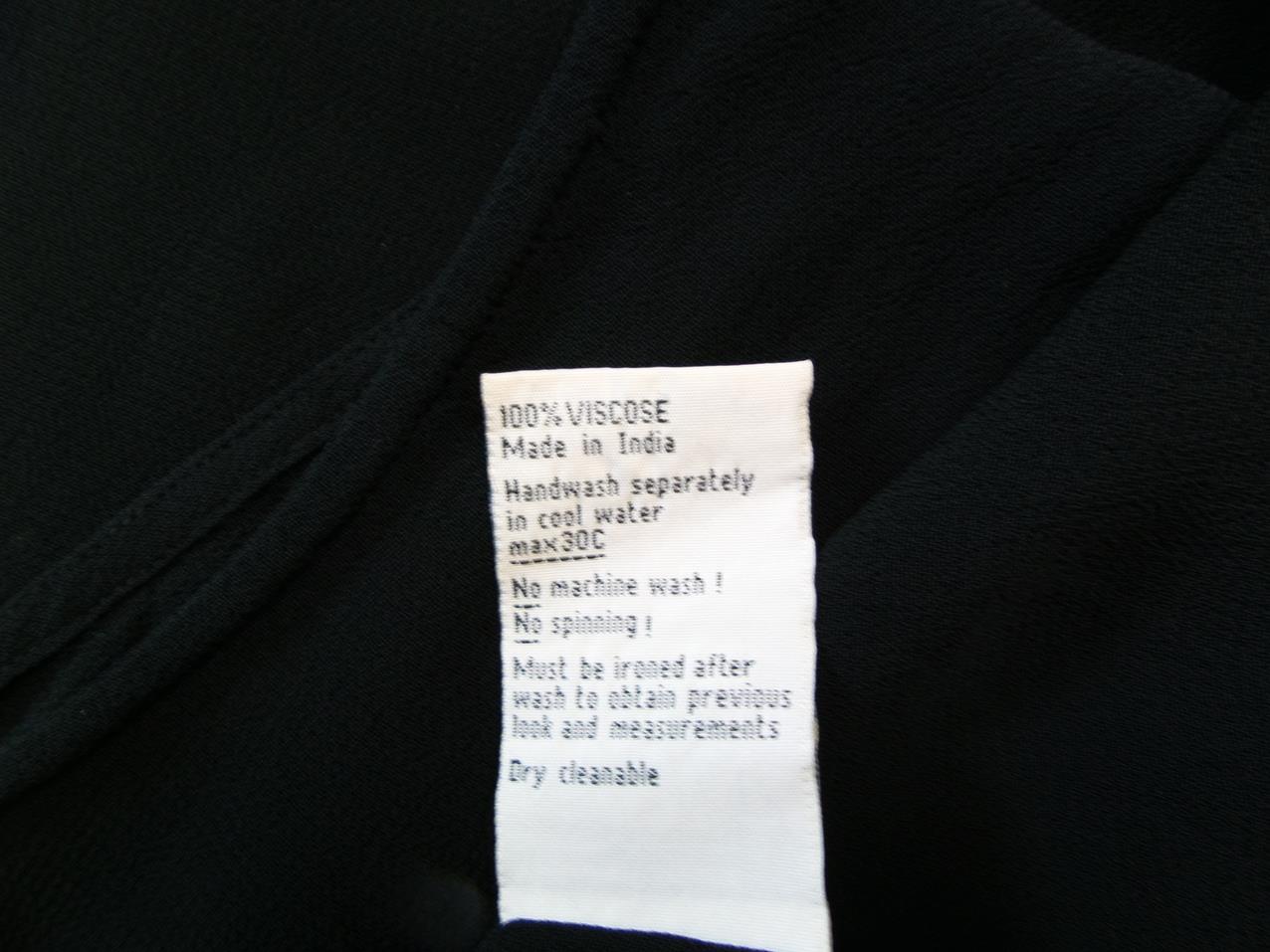 The Masai Rozmiar S Kolor Czarny W serek Tunika Bluzka Bezrękawnik Materiał Wiskoza The Masai Rozmiar S Kolor Czarny W serek Tunika Bluzka Bezrękawnik Materiał Wiskoza