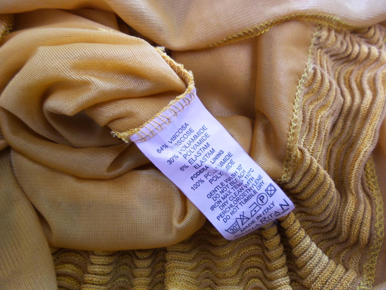Anna RitaN Italy Rozmiar S Kolor Żółty Okrągły dekolt Sukienka Sweterkowa Bezrękawnik Midi Materiał Wiskoza Anna RitaN Italy Rozmiar S Kolor Żółty Okrągły dekolt Sukienka Sweterkowa Bezrękawnik Midi Materiał Wiskoza