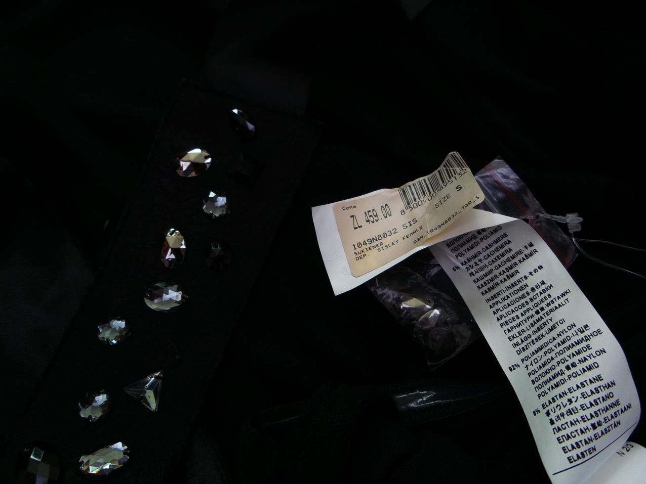 Sisley Rozmiar S Kolor Czarny Halter Sukienka A-Line Bezrękawnik Midi Materiał Wiskoza Sisley Rozmiar S Kolor Czarny Halter Sukienka A-Line Bezrękawnik Midi Materiał Wiskoza