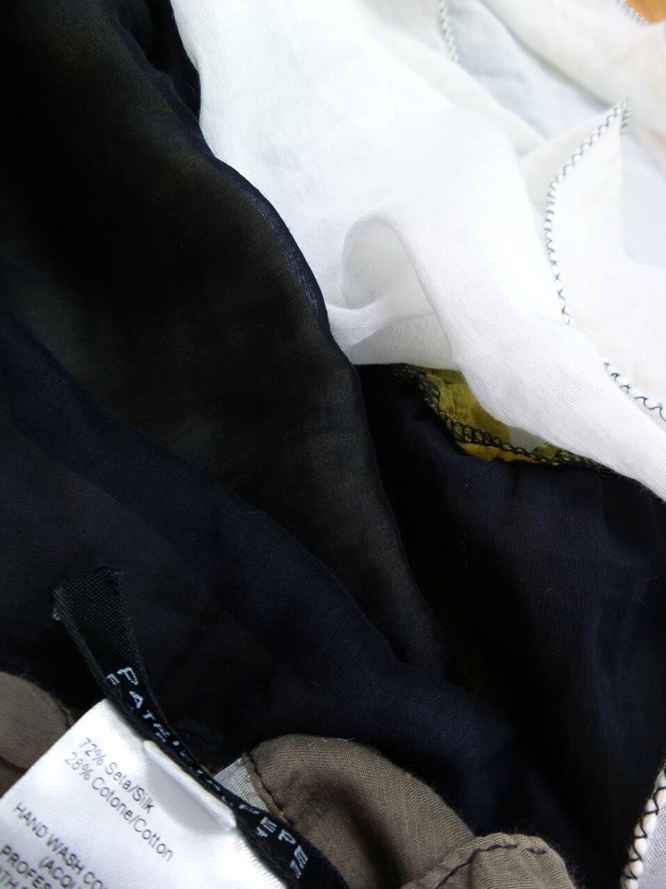 Patrizia pepe Rozmiar 40 Kolor Zielony Dekolt Serce Sukienka A-Line Bezrękawnik Do Kolan Materiał Jedwab Patrizia pepe Rozmiar 40 Kolor Zielony Dekolt Serce Sukienka A-Line Bezrękawnik Do Kolan Materiał Jedwab