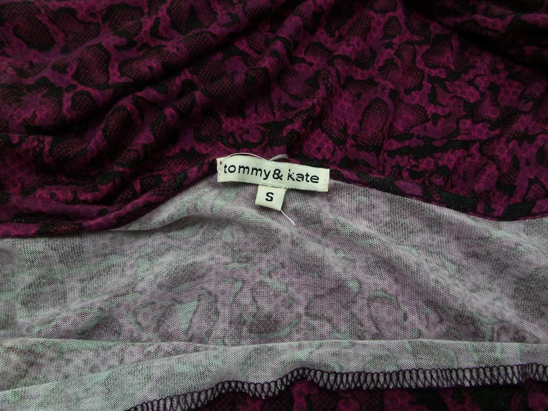 Rozmiar S Kolor Purpurowy Drapowany dekolt Sukienka Mini Rękaw 3/4 Krótka Materiał Wiskoza