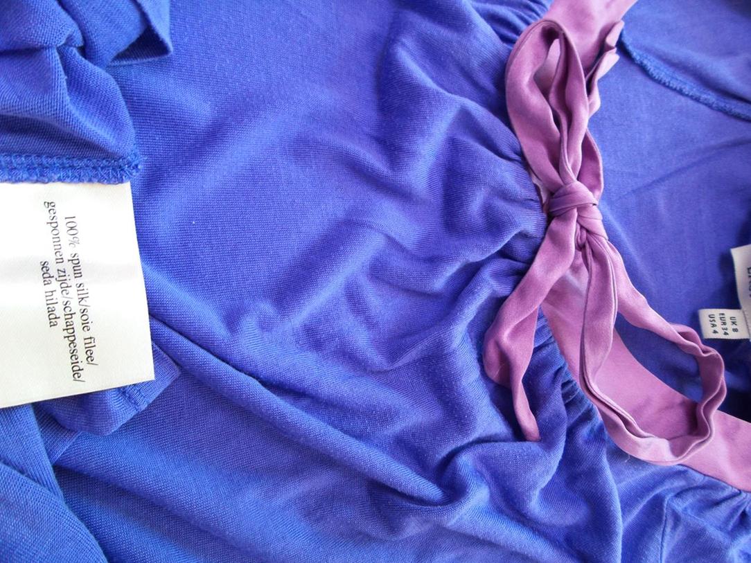 20170724_160617.jpg Laura ashley Rozmiar 34 Kolor Fioletowy Okrągły dekolt Bluzka Krótki rękaw Materiał Jedwab