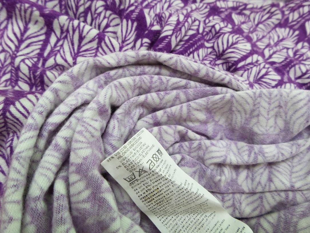 Vero moda Rozmiar M Kolor Lawendowy W serek Sukienka Sheath Rękaw 3/4 Midi Materiał Wiskoza Vero moda Rozmiar M Kolor Lawendowy W serek Sukienka Sheath Rękaw 3/4 Midi Materiał Wiskoza