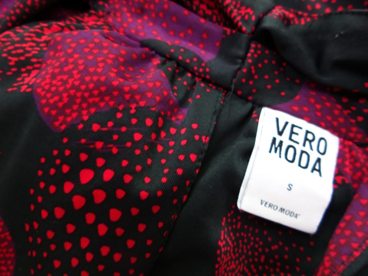 20170803_151025.jpg Vero moda Rozmiar S Kolor Czerwony W serek Bluzka Bezrękawnik