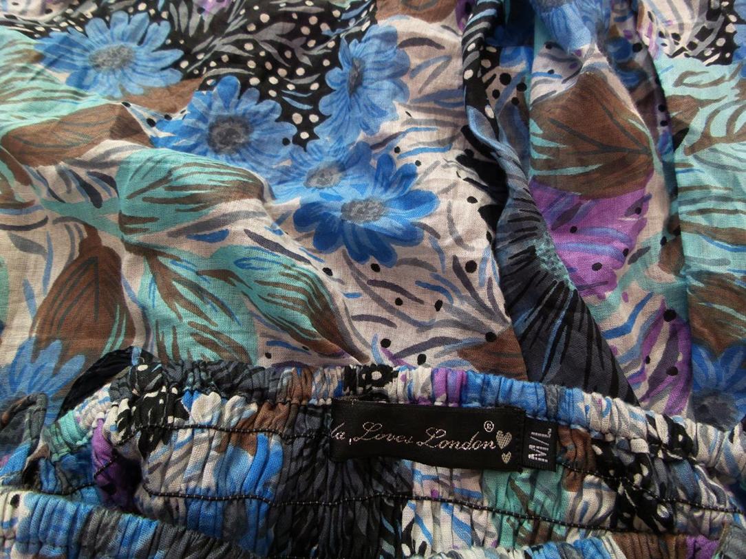 Mela Loves London Rozmiar M/L Kolor Niebieski Kwadratowy dekolt Sukienka Maxi Bezrękawnik Długa Materiał Bawełna Mela Loves London Rozmiar M/L Kolor Niebieski Kwadratowy dekolt Sukienka Maxi Bezrękawnik Długa Materiał Bawełna