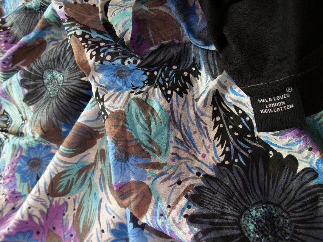 Mela Loves London Rozmiar M/L Kolor Niebieski Kwadratowy dekolt Sukienka Maxi Bezrękawnik Długa Materiał Bawełna Mela Loves London Rozmiar M/L Kolor Niebieski Kwadratowy dekolt Sukienka Maxi Bezrękawnik Długa Materiał Bawełna