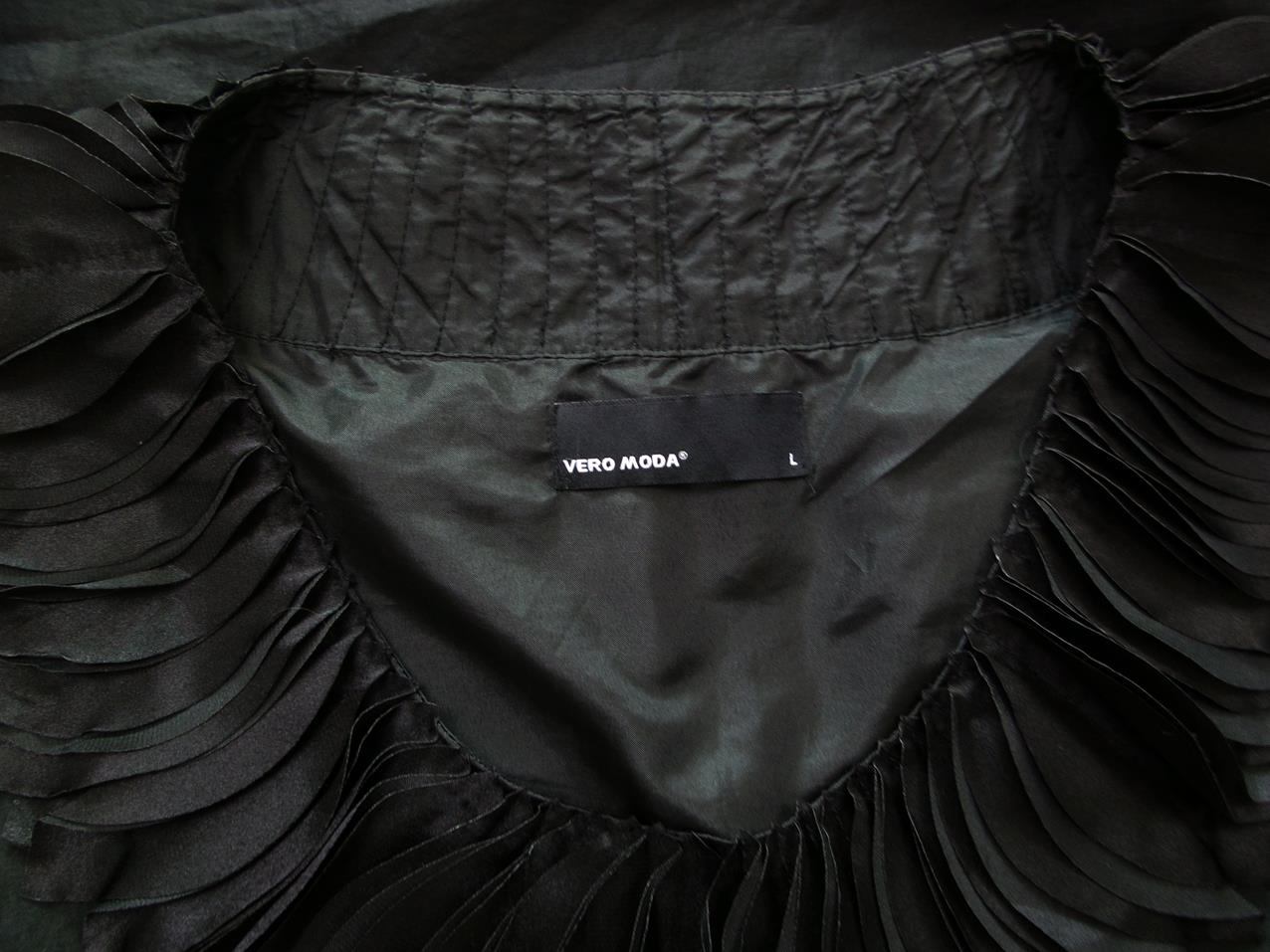 Vero moda Rozmiar L Kolor Czarny W serek Sukienka A-Line Bezrękawnik Do Kolan Materiał Bawełna Vero moda Rozmiar L Kolor Czarny W serek Sukienka A-Line Bezrękawnik Do Kolan Materiał Bawełna