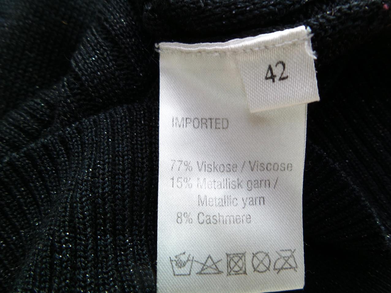 MUNTHE PLUS SIMONSEN Rozmiar 42 Kolor Czarny Okrągły dekolt Tunika Bluzka Dzianina Krótki rękaw Materiał Wiskoza MUNTHE PLUS SIMONSEN Rozmiar 42 Kolor Czarny Okrągły dekolt Tunika Bluzka Dzianina Krótki rękaw Materiał Wiskoza