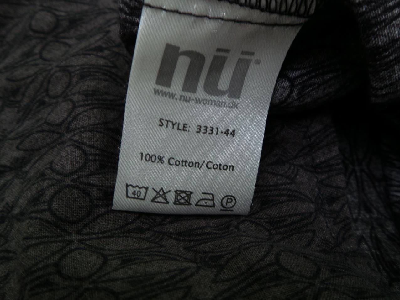 Nu by staff Rozmiar M Kolor Brązowy Geometryczny Okrągły dekolt Tunika Popover Bluzka Bezrękawnik Materiał Bawełna Nu by staff Rozmiar M Kolor Brązowy Geometryczny Okrągły dekolt Tunika Popover Bluzka Bezrękawnik Materiał Bawełna