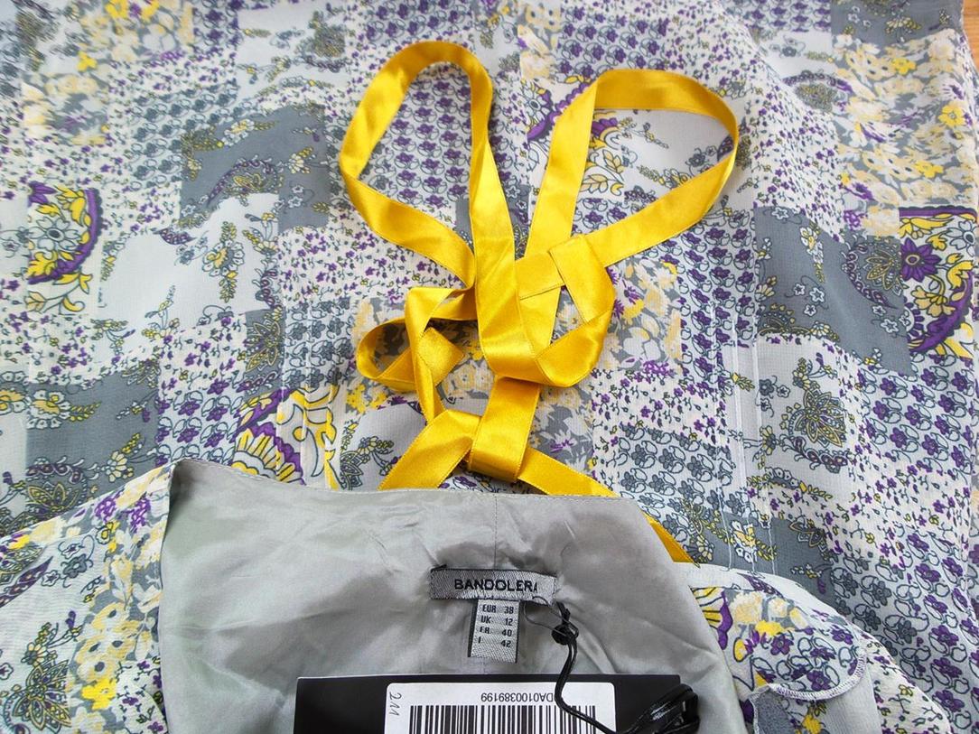 BANDOLERA Rozmiar 38 Kolor Szary Okrągły dekolt Sukienka A-Line Krótki rękaw Midi BANDOLERA Rozmiar 38 Kolor Szary Okrągły dekolt Sukienka A-Line Krótki rękaw Midi