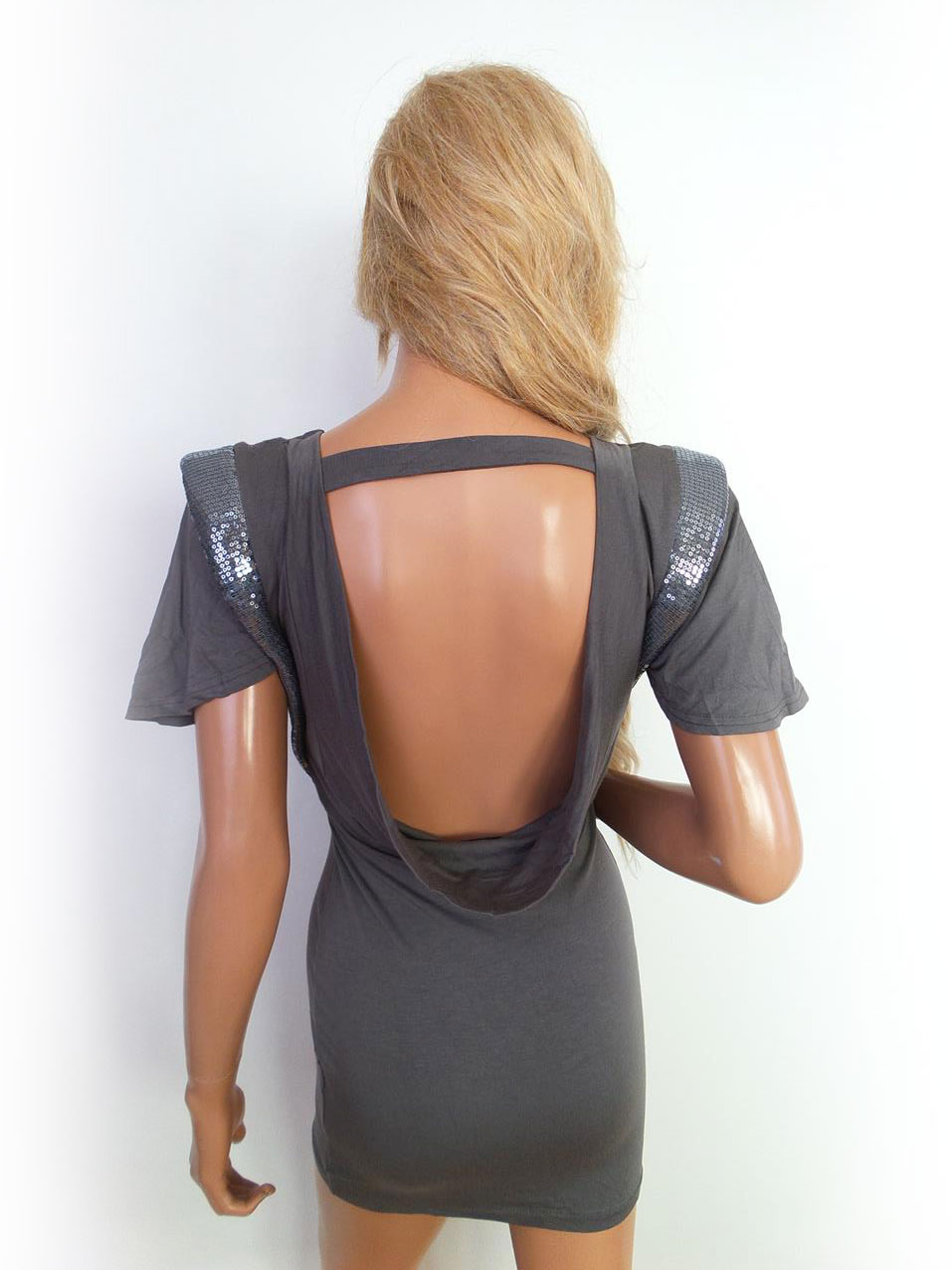 Club L Rozmiar S/M Kolor Szary Okrągły dekolt Sukienka Bodycon Krótki rękaw Krótka Materiał Bawełna Club L Rozmiar S/M Kolor Szary Okrągły dekolt Sukienka Bodycon Krótki rękaw Krótka Materiał Bawełna
