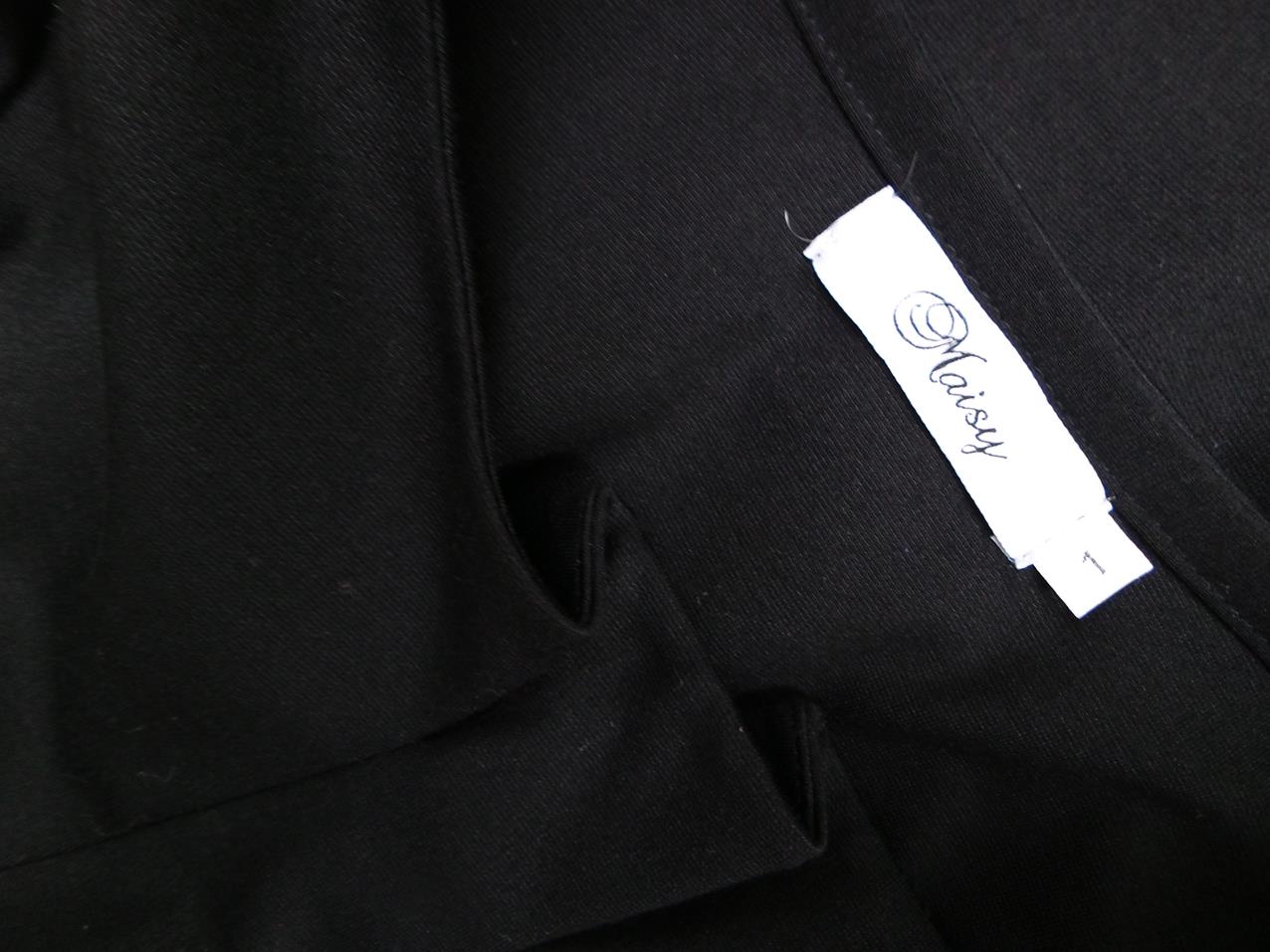 Maisy Rozmiar 1 Kolor Czarny Drapowany dekolt Sukienka Mini Krótki rękaw Krótka Materiał Rayon Maisy Rozmiar 1 Kolor Czarny Drapowany dekolt Sukienka Mini Krótki rękaw Krótka Materiał Rayon
