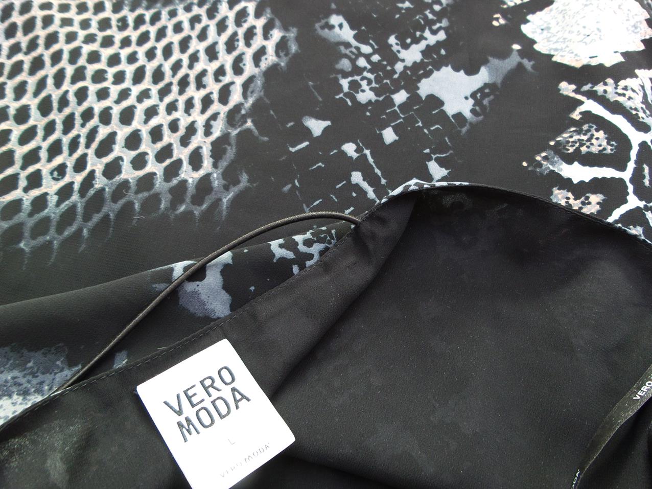 Vero moda Rozmiar L Kolor Czarny Panterka Dekolt Serce Bluzka Bezrękawnik
