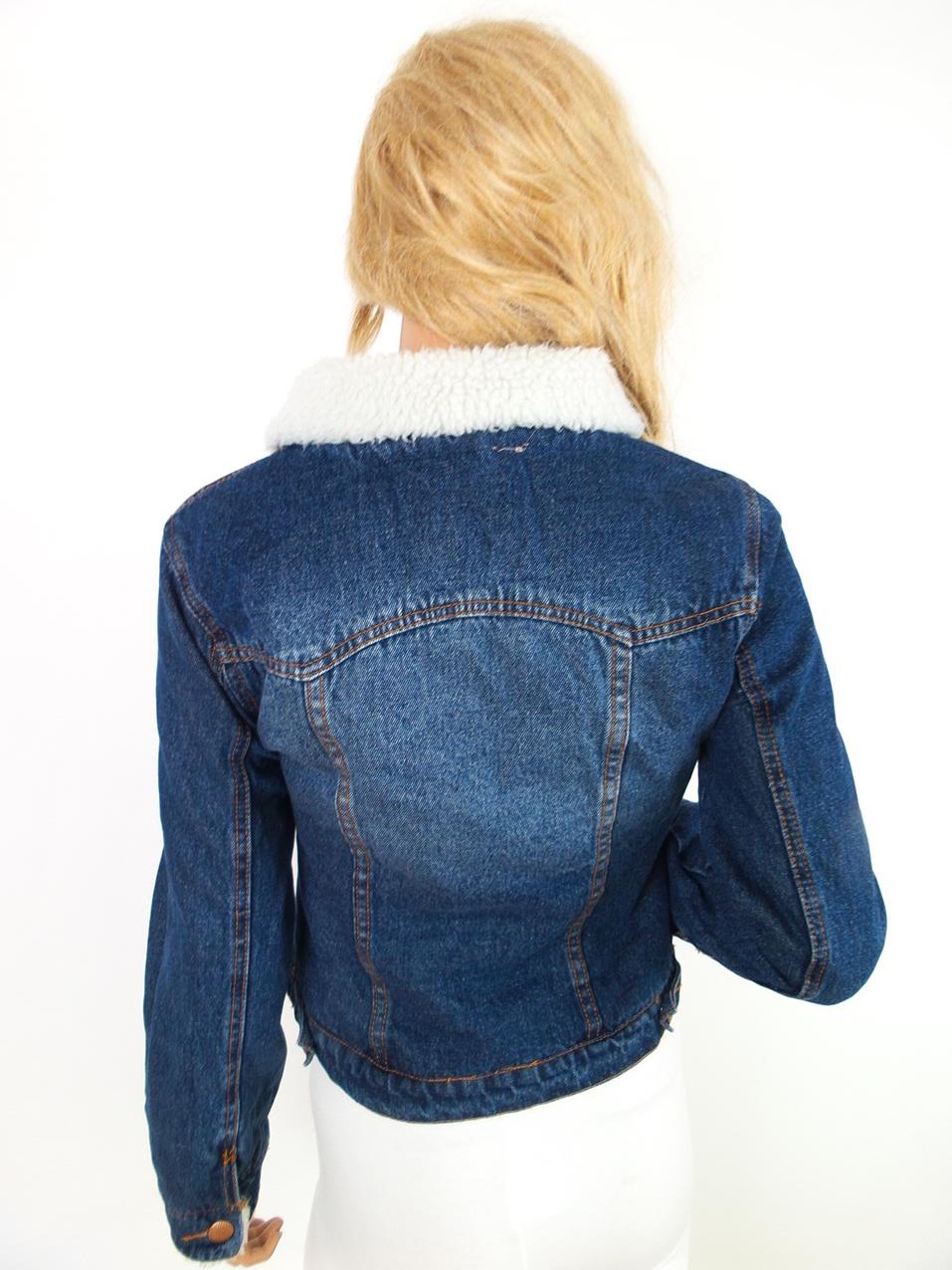 20171009_102736_0.jpg Denim Rozmiar 36 Kolor Granatowy Kurtka Jeansowa Długi rękaw Materiał Bawełna 100%