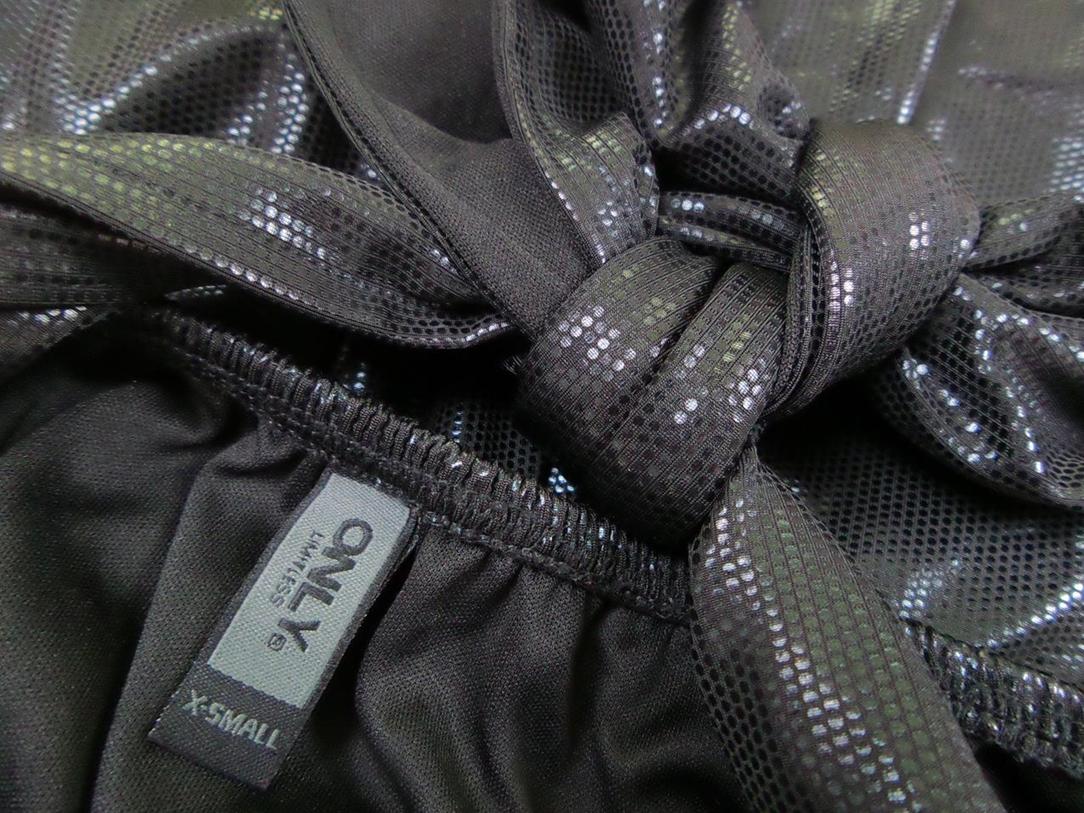 Only Rozmiar XS Kolor Czarny Halter Tunika Bluzka Bezrękawnik Materiał Wiskoza Only Rozmiar XS Kolor Czarny Halter Tunika Bluzka Bezrękawnik Materiał Wiskoza