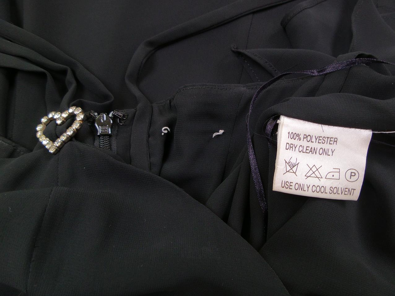 Vintage Rozmiar M Kolor Czarny Dekolt Serce Sukienka Letnia Bezrękawnik Do Kolan Vintage Rozmiar M Kolor Czarny Dekolt Serce Sukienka Letnia Bezrękawnik Do Kolan