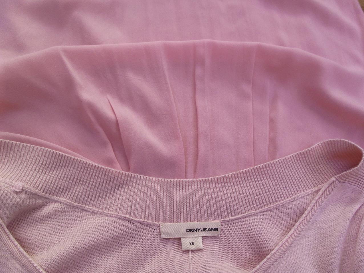 Dkny Rozmiar XS Kolor Pudrowy Róż Okrągły dekolt Bluzka Długi rękaw Dkny Rozmiar XS Kolor Pudrowy Róż Okrągły dekolt Bluzka Długi rękaw