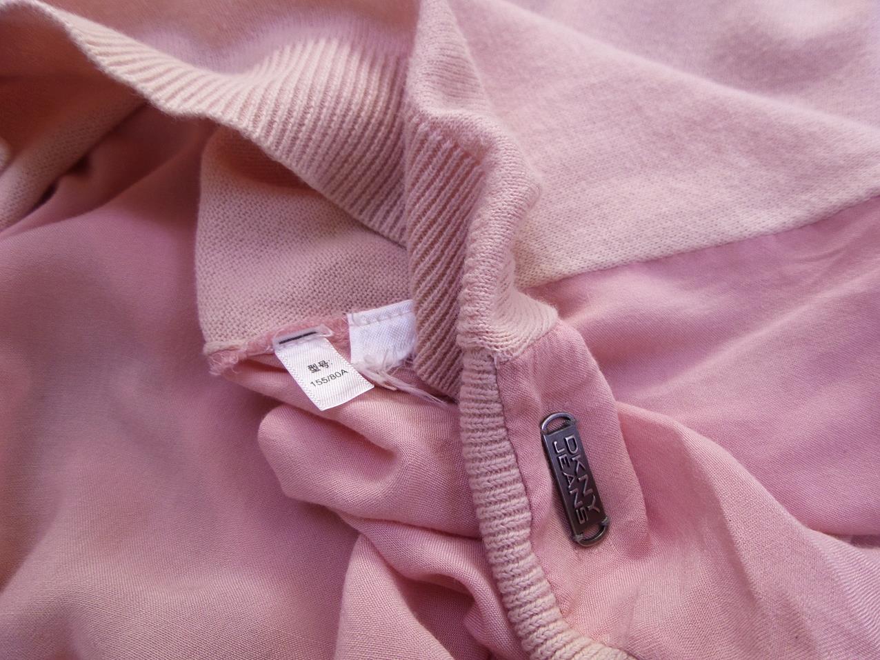 Dkny Rozmiar XS Kolor Pudrowy Róż Okrągły dekolt Bluzka Długi rękaw Dkny Rozmiar XS Kolor Pudrowy Róż Okrągły dekolt Bluzka Długi rękaw