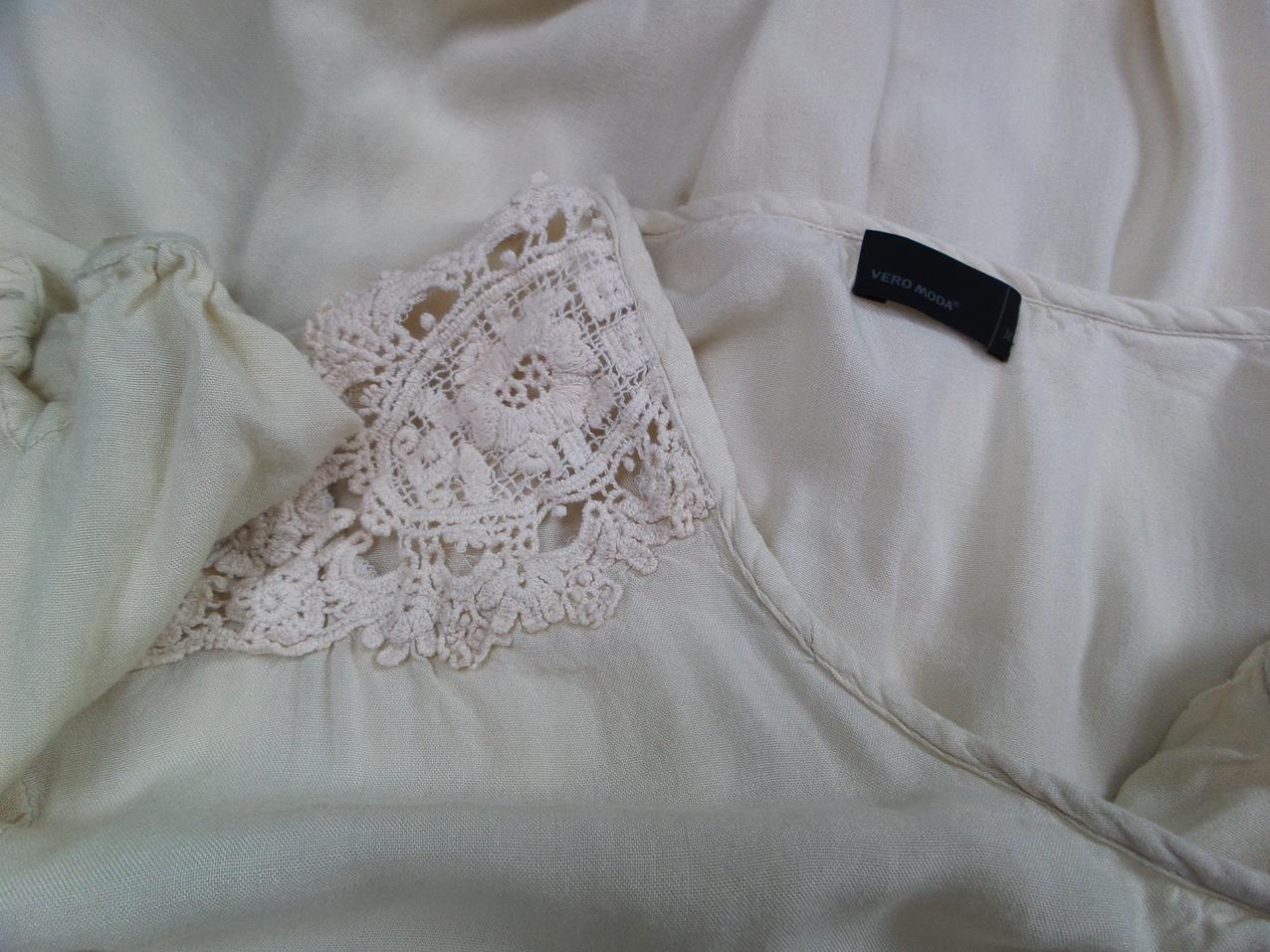 Vero moda Rozmiar M Kolor Beżowy Okrągły dekolt Bluzka Rękaw 3/4
