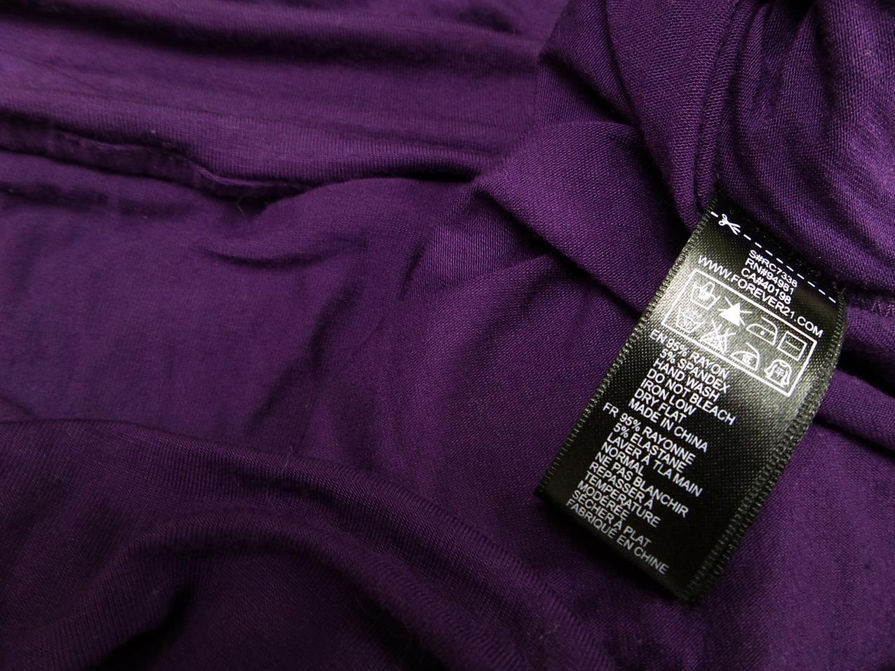 Love 21 Forever 21 Rozmiar S Kolor Fioletowy W serek Sukienka Bodycon Długi rękaw Do Kolan Materiał Rayon Love 21 Forever 21 Rozmiar S Kolor Fioletowy W serek Sukienka Bodycon Długi rękaw Do Kolan Materiał Rayon