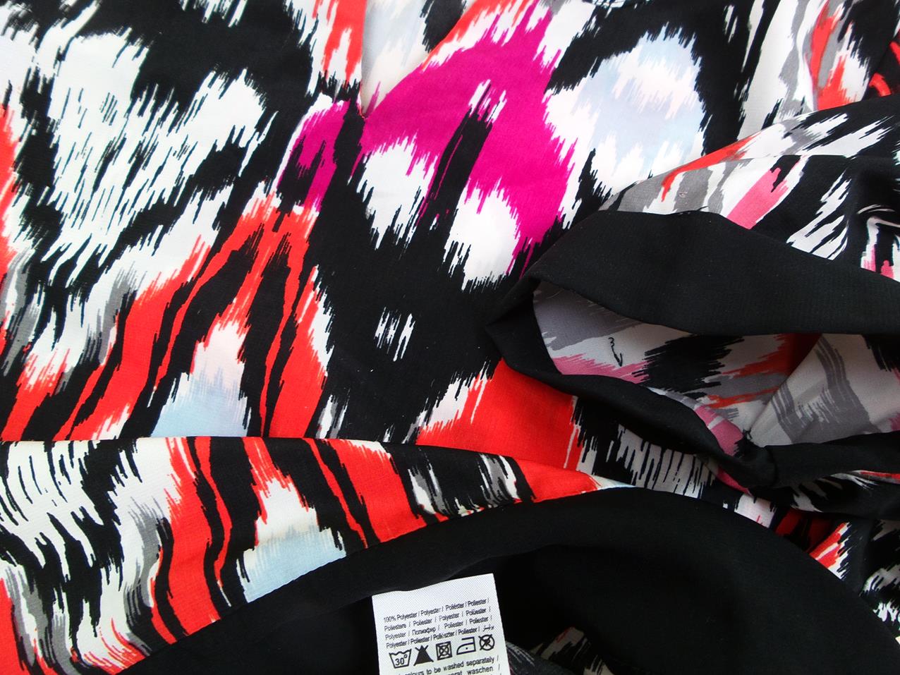 Vero moda Rozmiar M Kolor Czerwony Abstrakcja W serek Tunika Bluzka Krótki rękaw Vero moda Rozmiar M Kolor Czerwony Abstrakcja W serek Tunika Bluzka Krótki rękaw
