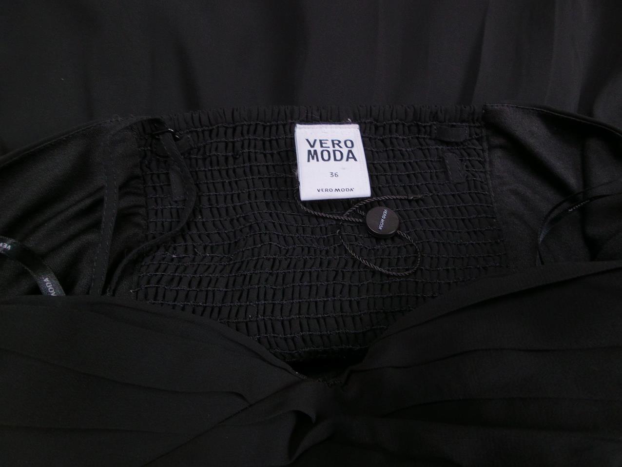 Vero moda Rozmiar 36 Kolor Czarny Odkryte Ramiona Sukienka A-Line Bezrękawnik Do Kolan Vero moda Rozmiar 36 Kolor Czarny Odkryte Ramiona Sukienka A-Line Bezrękawnik Do Kolan