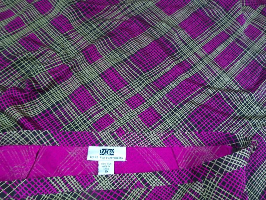 20171129_102553.jpg Diane von Furstenberg Rozmiar 10 (38) Kolor Fuksja Spódnica Prosta i Ołówkowa Midi Materiał Jedwab 100%