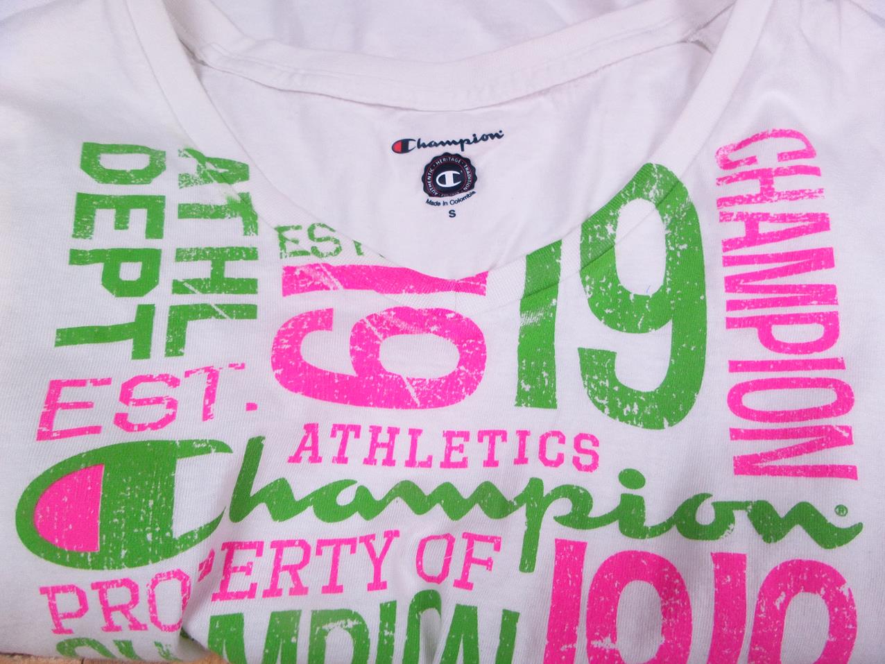 Champion Rozmiar S Kolor Biały Okrągły dekolt T-Shirt Krótki rękaw Materiał Bawełna 100%
