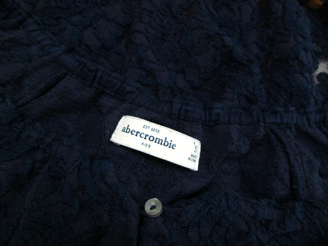 ABERCROMBIE KIDS Rozmiar S Kolor Granatowy W łódkę Bluzka Crop Top Krótki rękaw Materiał Bawełna
