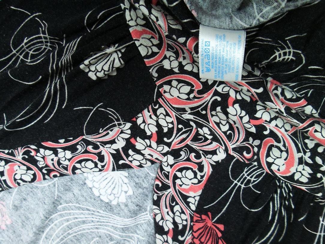 Oasis Rozmiar 8/34 Kolor Czarny W serek Sukienka A-Line Krótki rękaw Do Kolan Materiał Wiskoza Oasis Rozmiar 8/34 Kolor Czarny W serek Sukienka A-Line Krótki rękaw Do Kolan Materiał Wiskoza