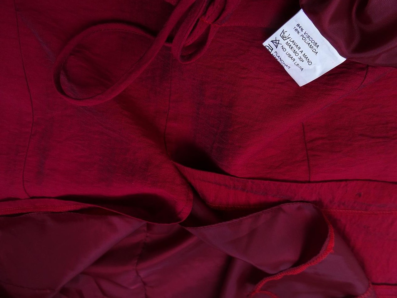 Paz Torras Rozmiar 46 Kolor Czerwony Halter Sukienka Maxi Bezrękawnik Długa Materiał Wiskoza Paz Torras Rozmiar 46 Kolor Czerwony Halter Sukienka Maxi Bezrękawnik Długa Materiał Wiskoza