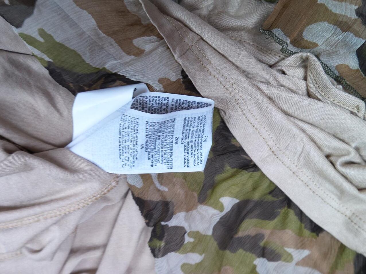 Rinascimento Rozmiar S Kolor Beżowy Okrągły dekolt Sukienka A-Line Rękaw 3/4 Do Kolan Materiał Wiskoza