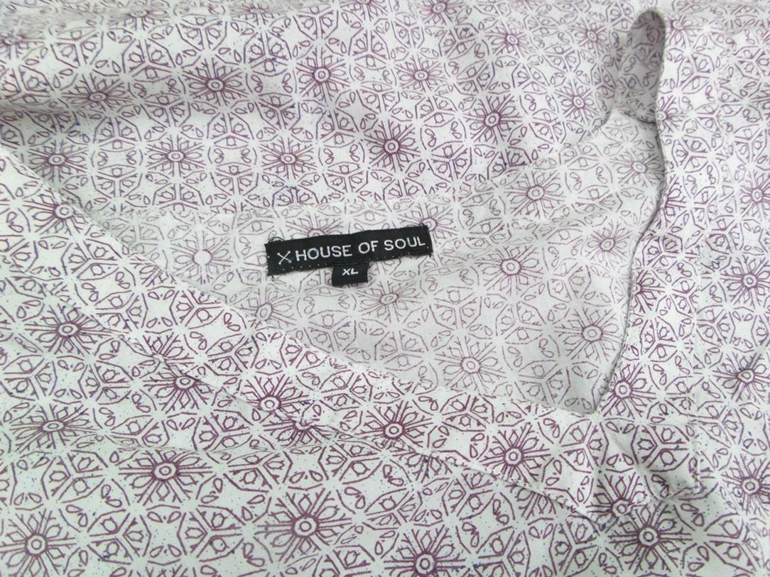 Soulmate Rozmiar XL Kolor Biały W serek Tunika Bluzka Długi rękaw Materiał Wiskoza 100% Soulmate Rozmiar XL Kolor Biały W serek Tunika Bluzka Długi rękaw Materiał Wiskoza 100%