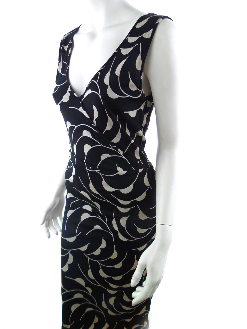 Next Rozmiar 40 Kolor Czarny W serek Sukienka Bodycon Bezrękawnik Midi Materiał Wiskoza 100% Next Rozmiar 40 Kolor Czarny W serek Sukienka Bodycon Bezrękawnik Midi Materiał Wiskoza 100%