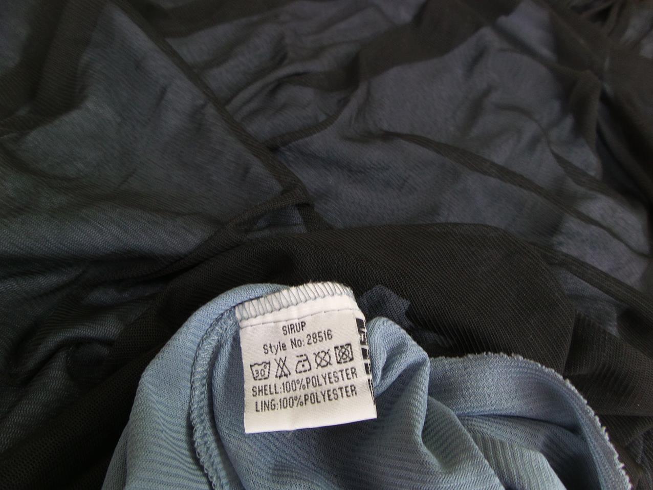 Sirup Rozmiar M Kolor Czarny Dekolt Serce Sukienka A-Line Bezrękawnik Midi Sirup Rozmiar M Kolor Czarny Dekolt Serce Sukienka A-Line Bezrękawnik Midi