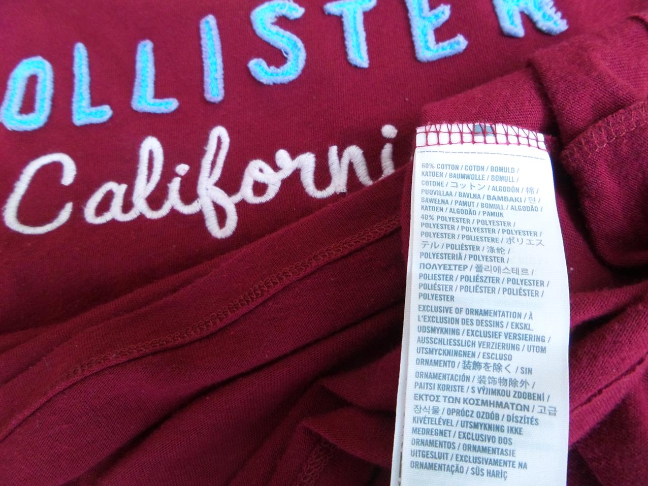 Hollister Rozmiar M Kolor Bordowy Okrągły dekolt T-Shirt Krótki rękaw Materiał Bawełna