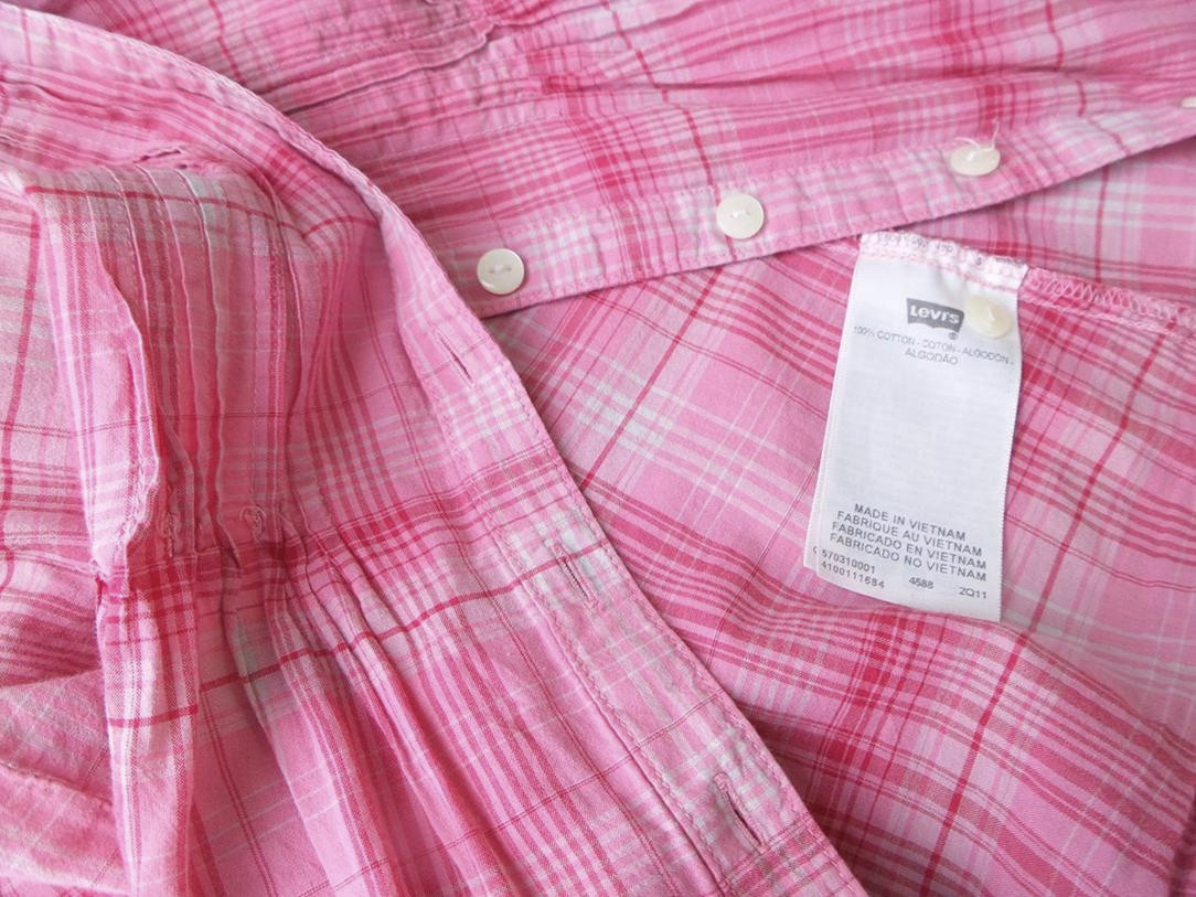 Levis Rozmiar S Kolor Różowy Krata W serek Tunika Zapinana Bluzka Rękaw 3/4 Materiał Bawełna 100% Levis Rozmiar S Kolor Różowy Krata W serek Tunika Zapinana Bluzka Rękaw 3/4 Materiał Bawełna 100%